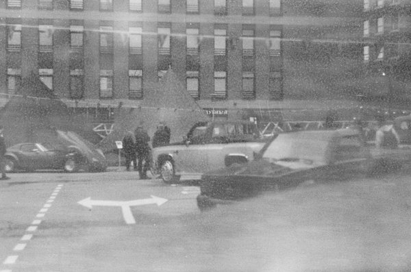 Pochette en cuir pour femme : élégance et praticité garanties